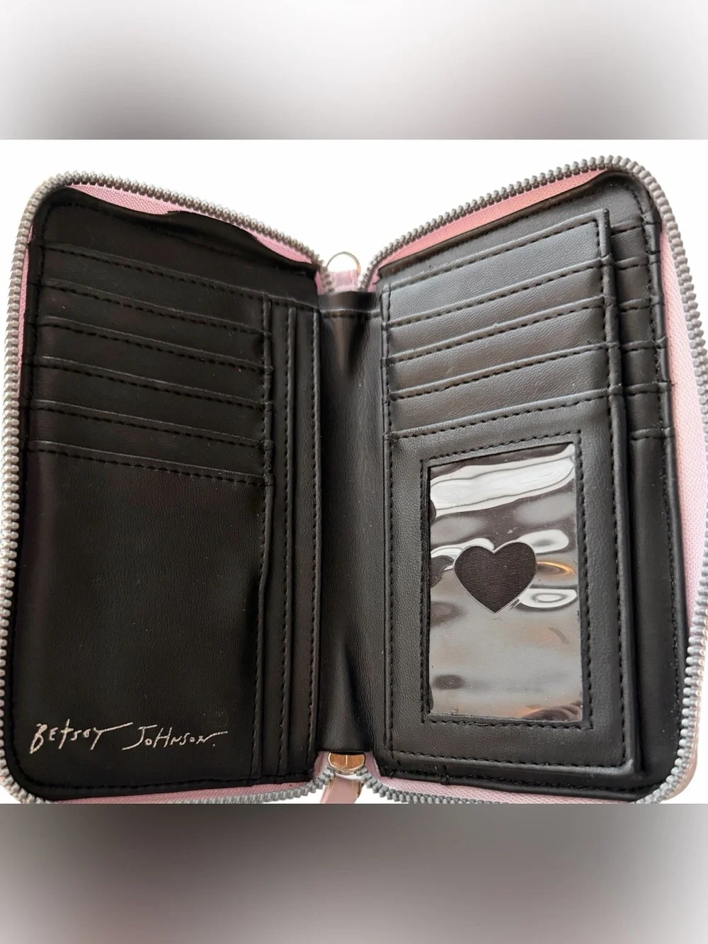 Betsey Johnson Quilted Flower Lilac Purple Zip Around Wallet Wristlet